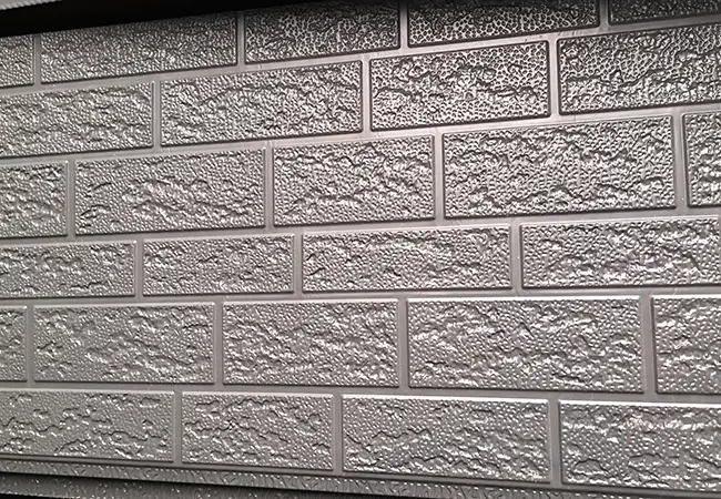 Metallum Embossed Panel